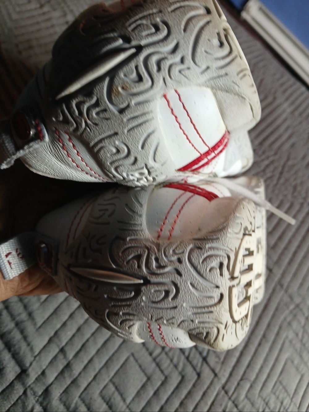 Women's Red White Ecko Red Rhino Lace-Up Athletic Sneakers.  Size 10. - Picture 11 of 15